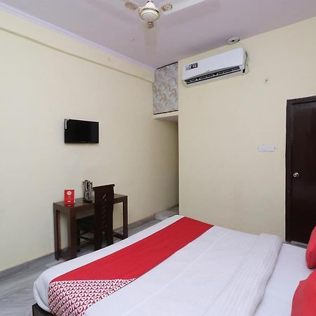 Oyo Hotel Ayaan Bareilly Bagian luar foto