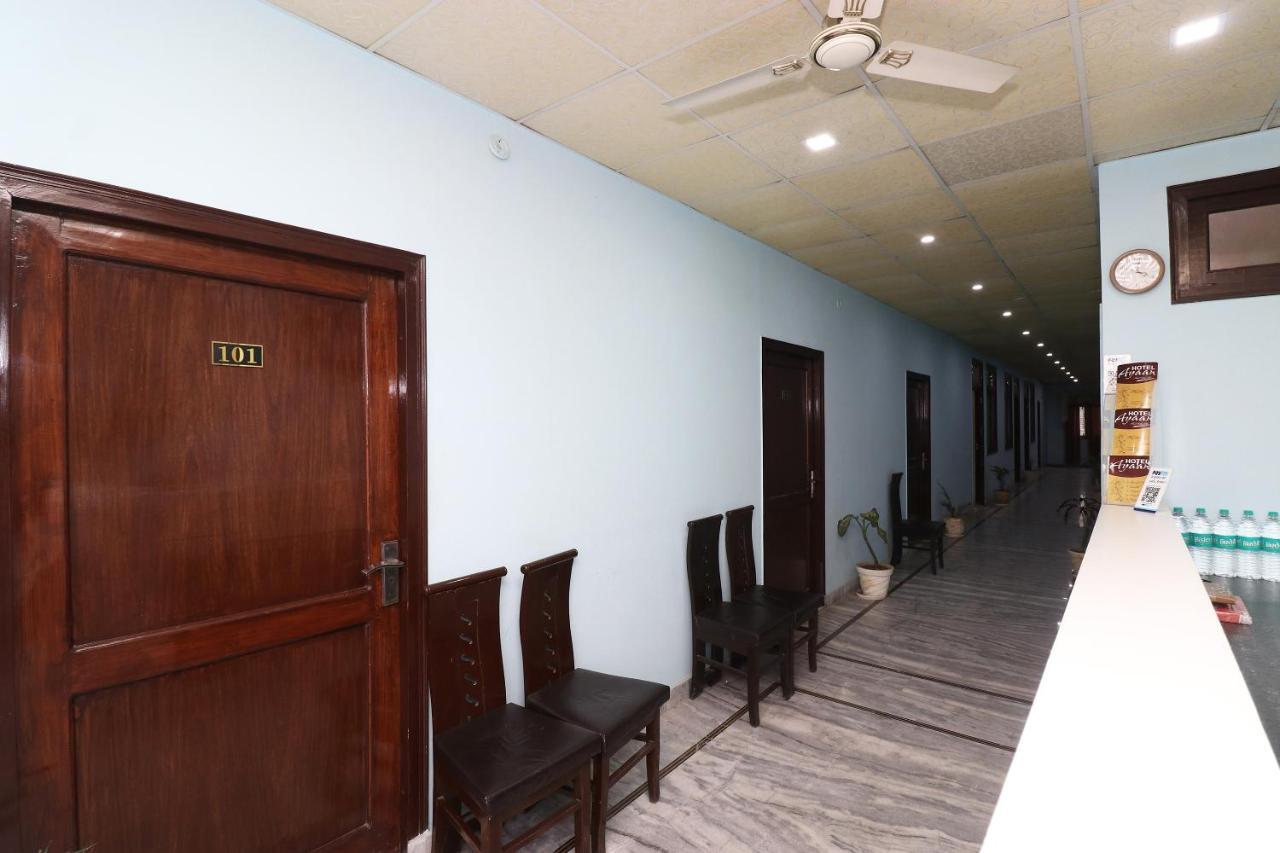 Oyo Hotel Ayaan Bareilly Bagian luar foto